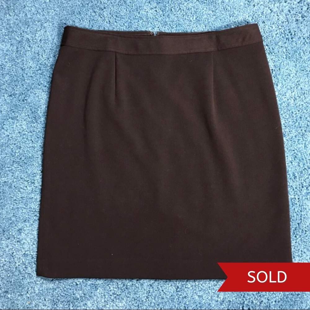 Amanda and Chelsea black mini ATK 10 NWOT